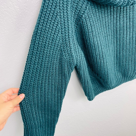 Moon & Madison Teal Pine Green Chunky Knit Crop Long Sleeve Cowl Neck Sweater - Picture 4 of 8